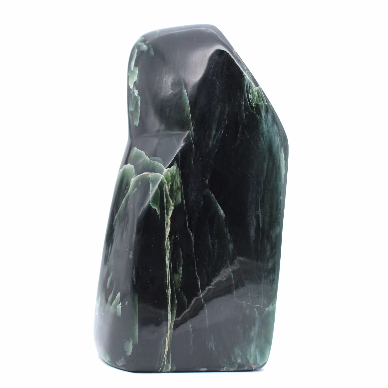 Jade néphrite polie d'ornement