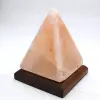 Lampe pyramide en sel rose de l’Himalaya - 0