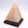 Lampe pyramidale en sel rose de l’Himalaya