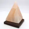 Lampe pyramidale en sel rose de l’Himalaya - 0