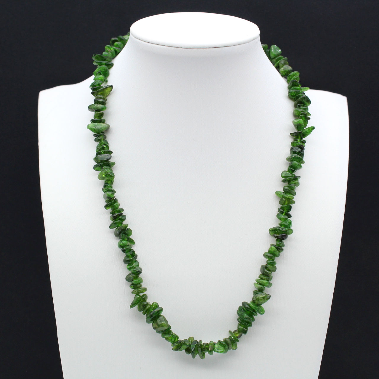 Collier en chromediopside