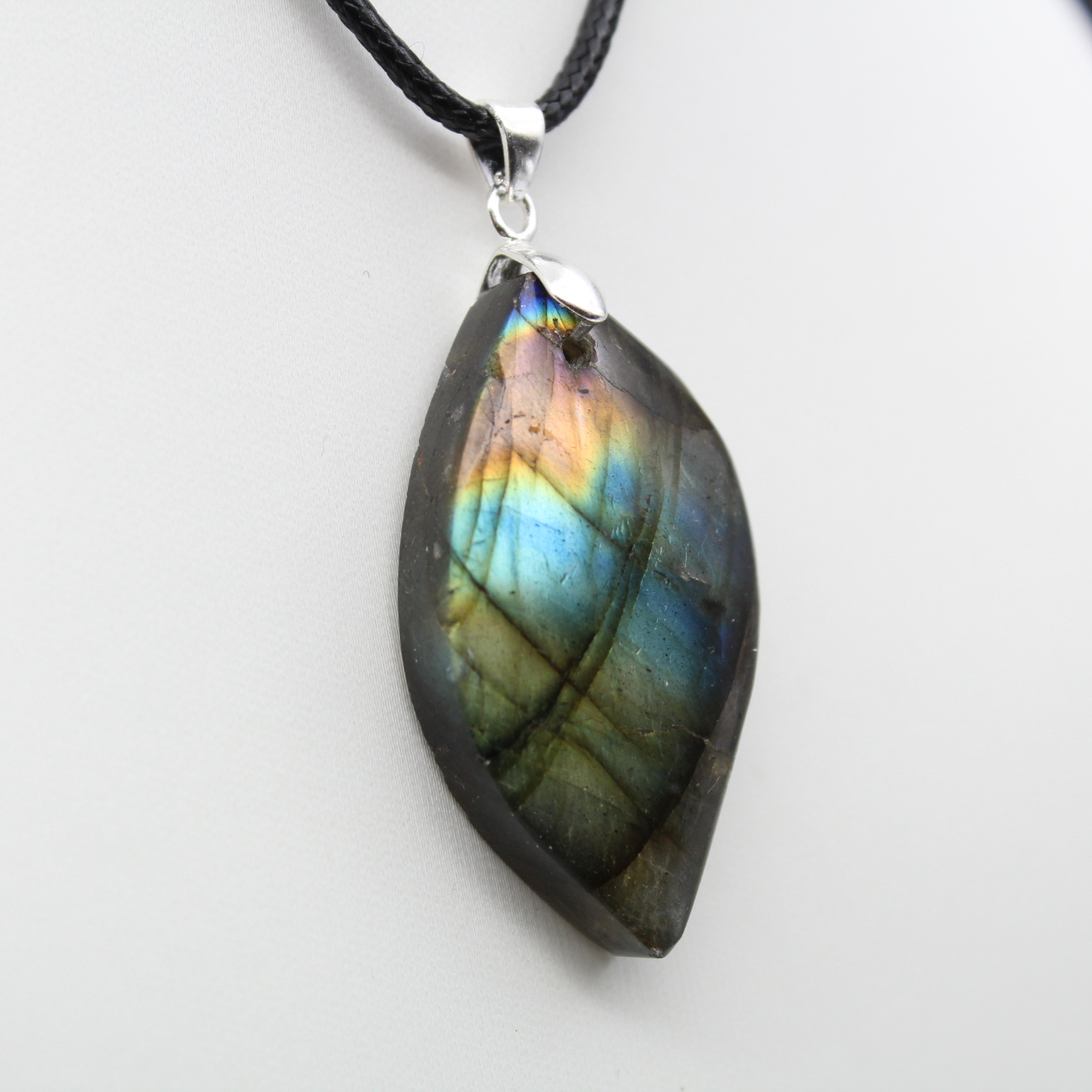 Labradorite rose- cabochons en formes diverses - Mine&pro grossiste de