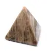 Pyramide en pierre de microcline de Madagascar - 2