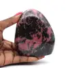 Roche en Rhodonite naturelle - 0