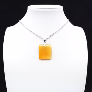 Pendentif carré en cornaline