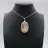 Pendentif ovale en agate fleur