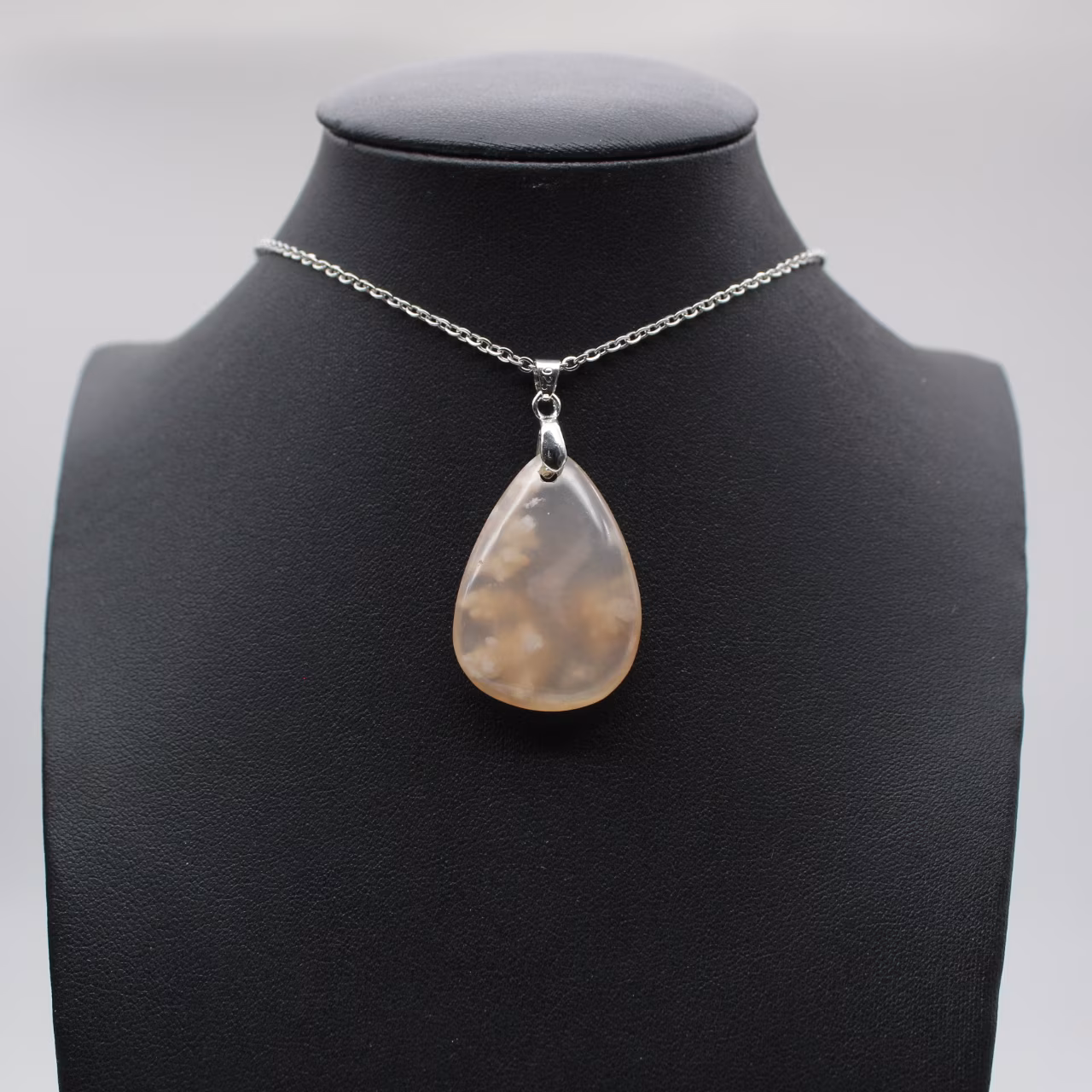 Pendentif goutte en agate fleur