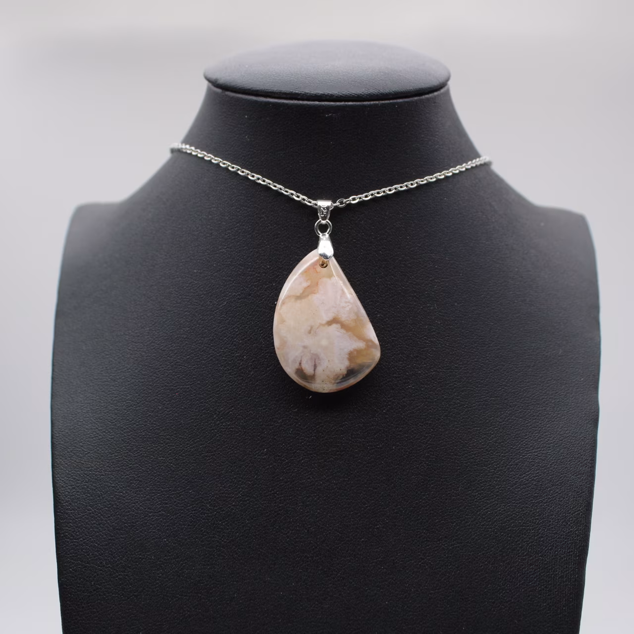Pendentif goutte en agate fleur