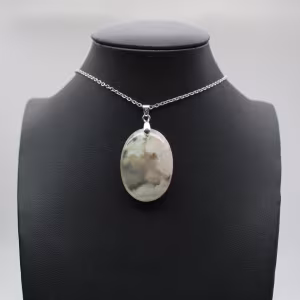 Pendentif ovale en agate fleur