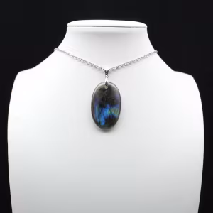 Pendentif ovale en Labradorite
