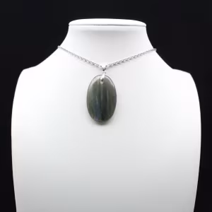 Pendentif ovale en Labradorite