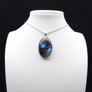 Pendentif ovale en Labradorite