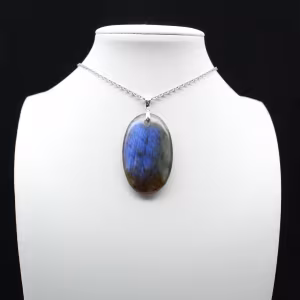 Pendentif ovale en Labradorite