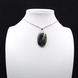 Pendentif ovale en Labradorite