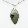 Pendentif de jaspe kambamba en forme de feuille - 1