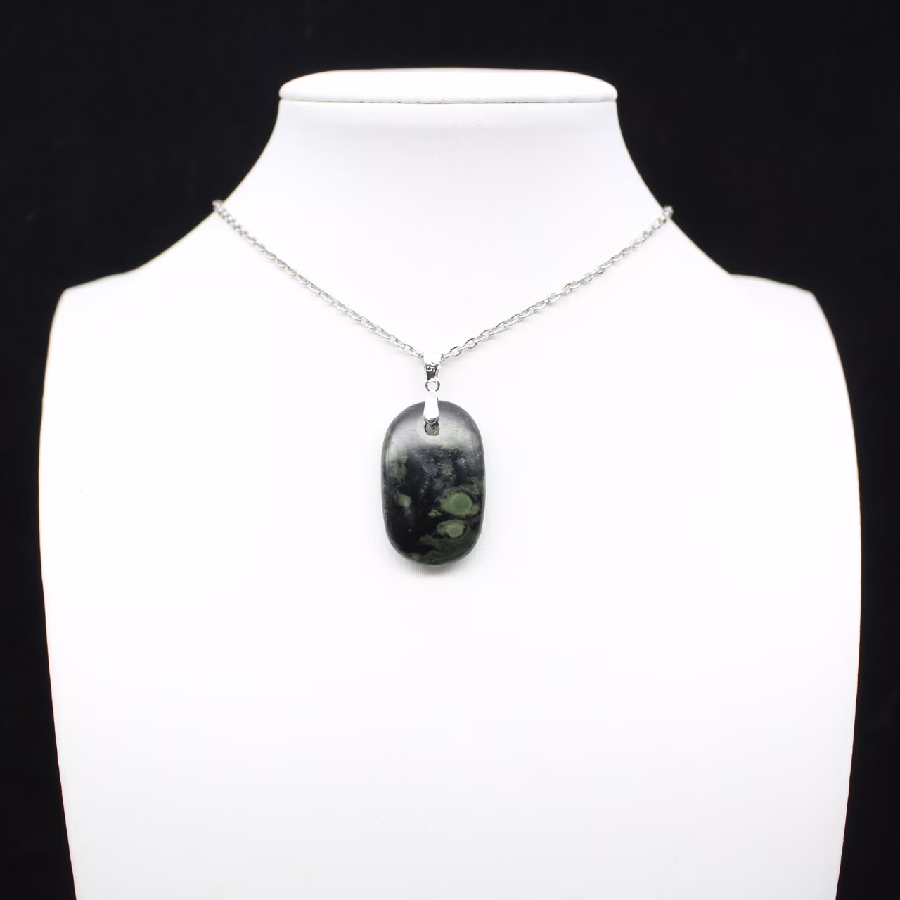 Pendentif de jaspe kambamba de forme ovale