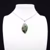 Pendentif de jaspe kambamba en forme de feuille