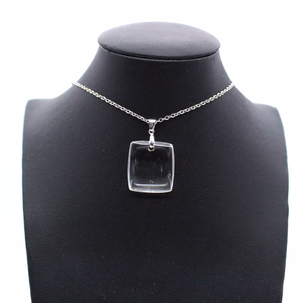 Pendentif en cristal de roche