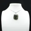 Pendentif carré en labradorite de Madagascar - 0
