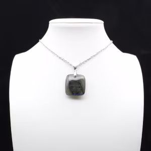 Pendentif carré labradorite