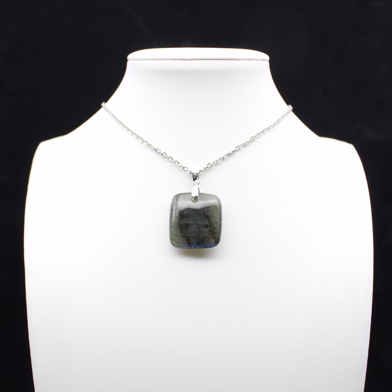 Pendentif carré labradorite