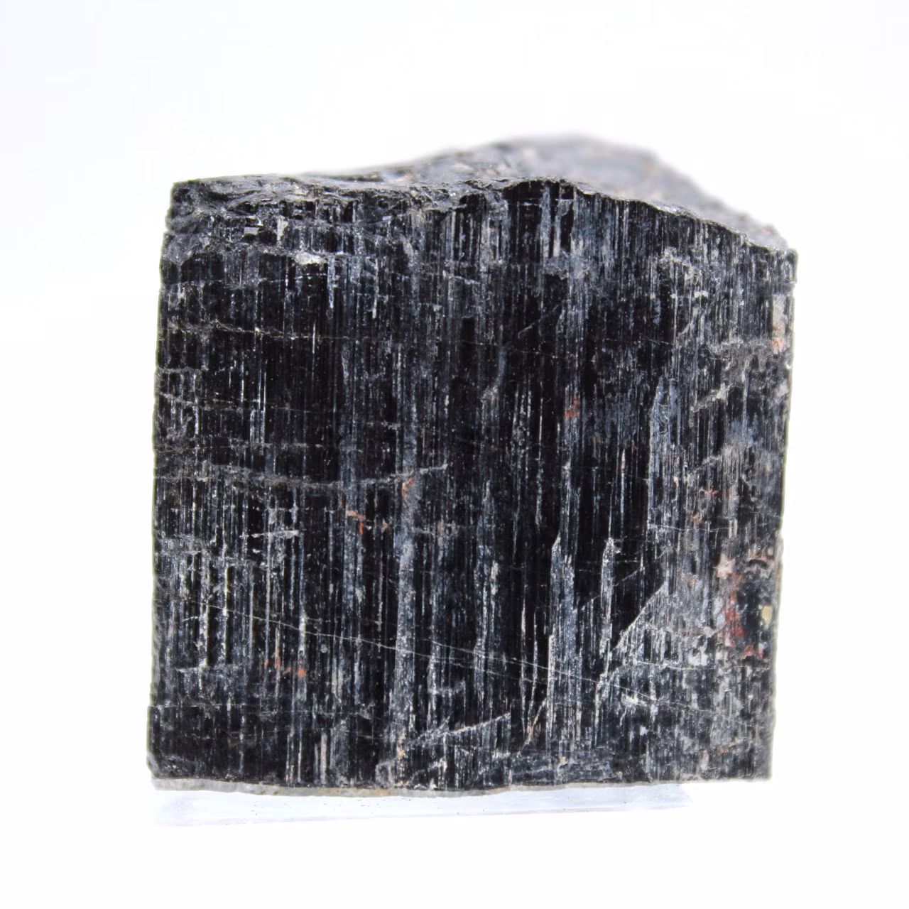 Cristallisation de tourmaline noire