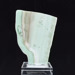 Pierre d’Aragonite verte naturelle en tranche