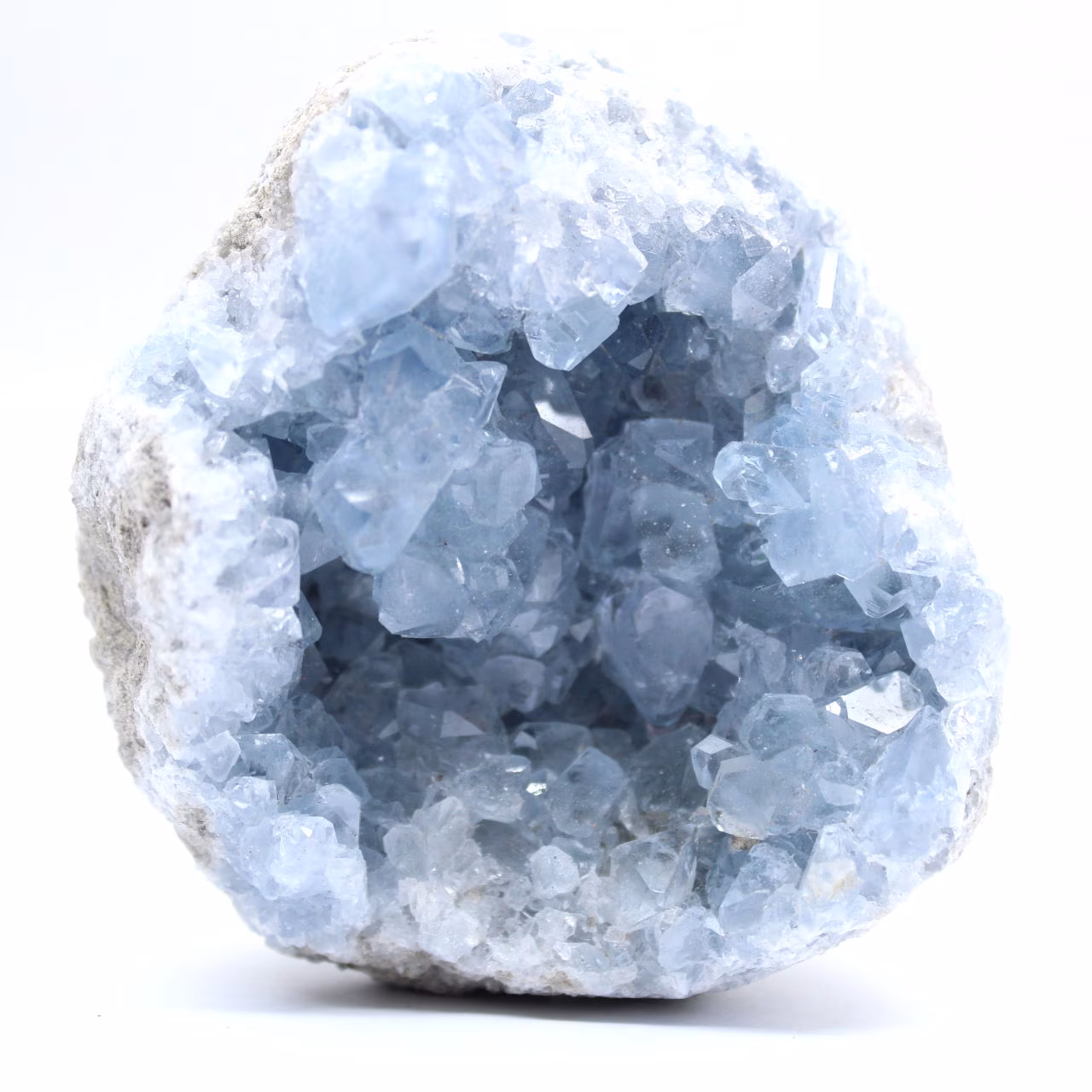 Géode décorative en célestite bleue de Madagascar