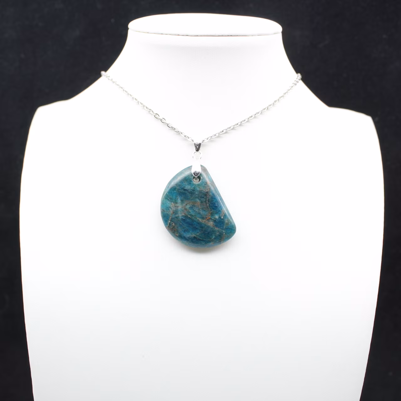 Pendentif Apatite Madagascar - Pierre Fine de Collection