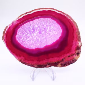 Tranche décorative d’agate rose teinté