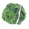 Chromediopside brut de Finlande sur socle, pierre verte 135 g - 0