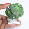 Chromediopside brut de Finlande sur socle, pierre verte 135 g - 1
