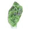 Chromediopside brut de Finlande, minéral vert sur socle 60 g - 0