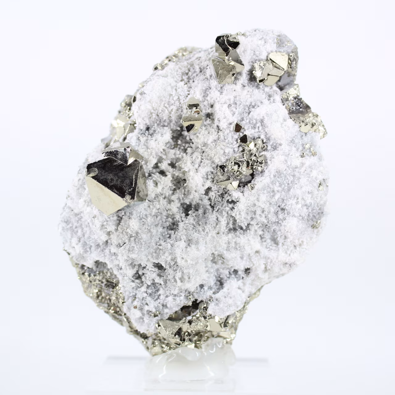 Pyrite octaédrique naturelle – Groupe de cristaux du Pérou
