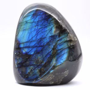Pierre Naturelle Labradorite de Madagascar Forme Libre
