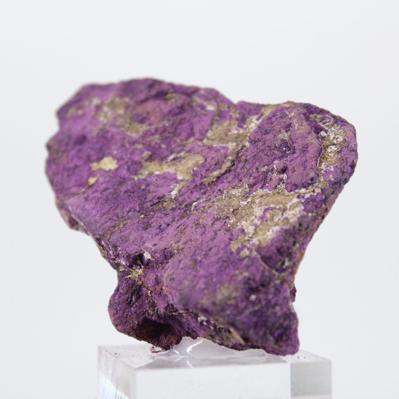 Purpurite naturelle portugaise sur socle – Minéral brut